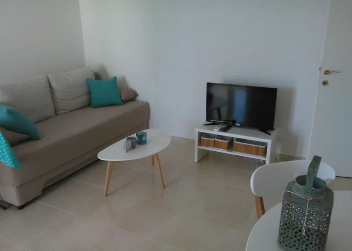 Apartments Baric Kuciste